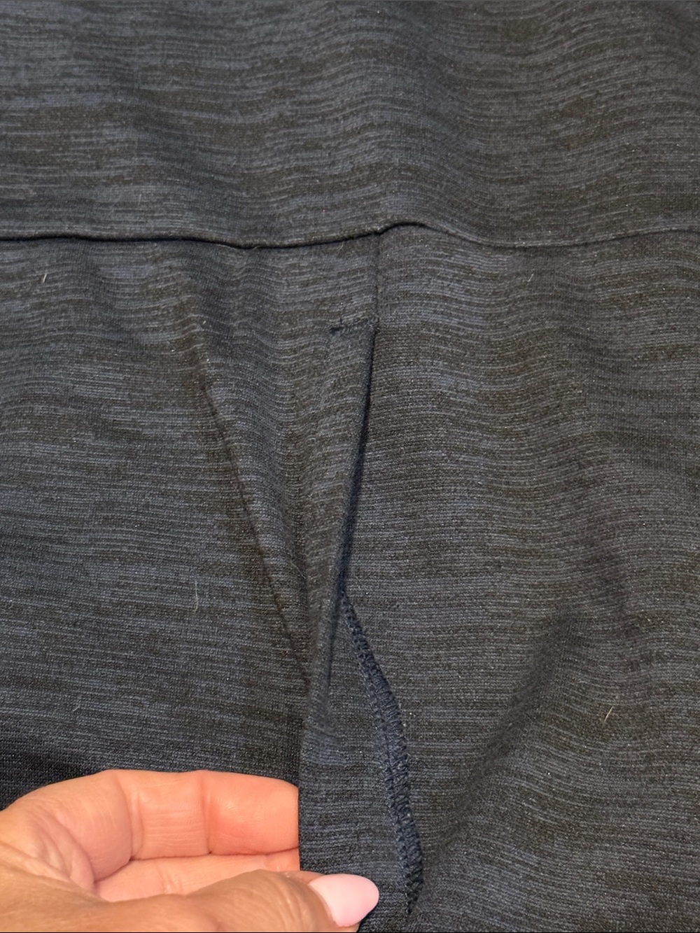 Men’s size small zip up hoodie - Picture 5 of 9